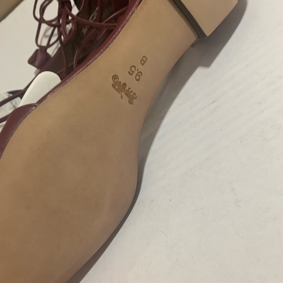 Coach Johnson Leather Soft Shine Calf Laceup 9.5B - Picture 8 of 8